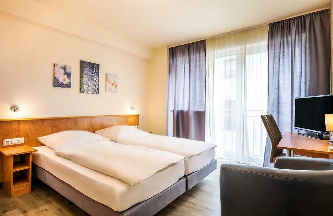 Schroeders City-Style-Hotel-1