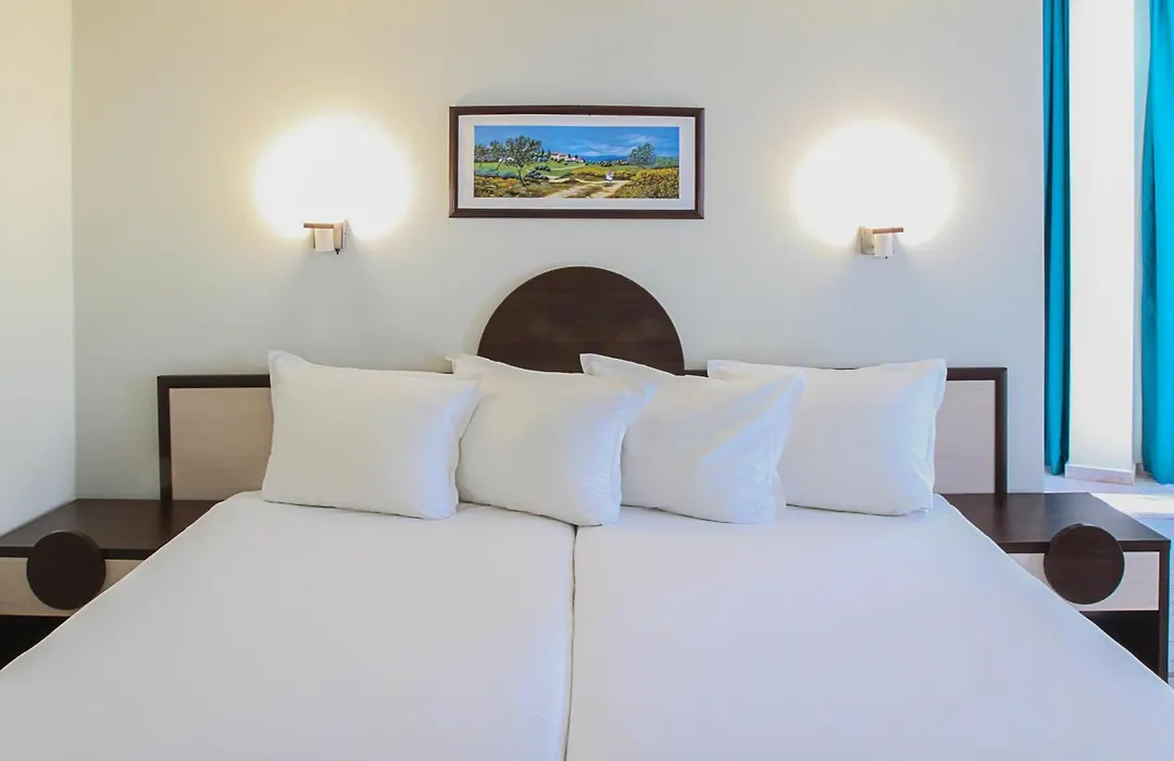 Smartline Meridian Hotel-1