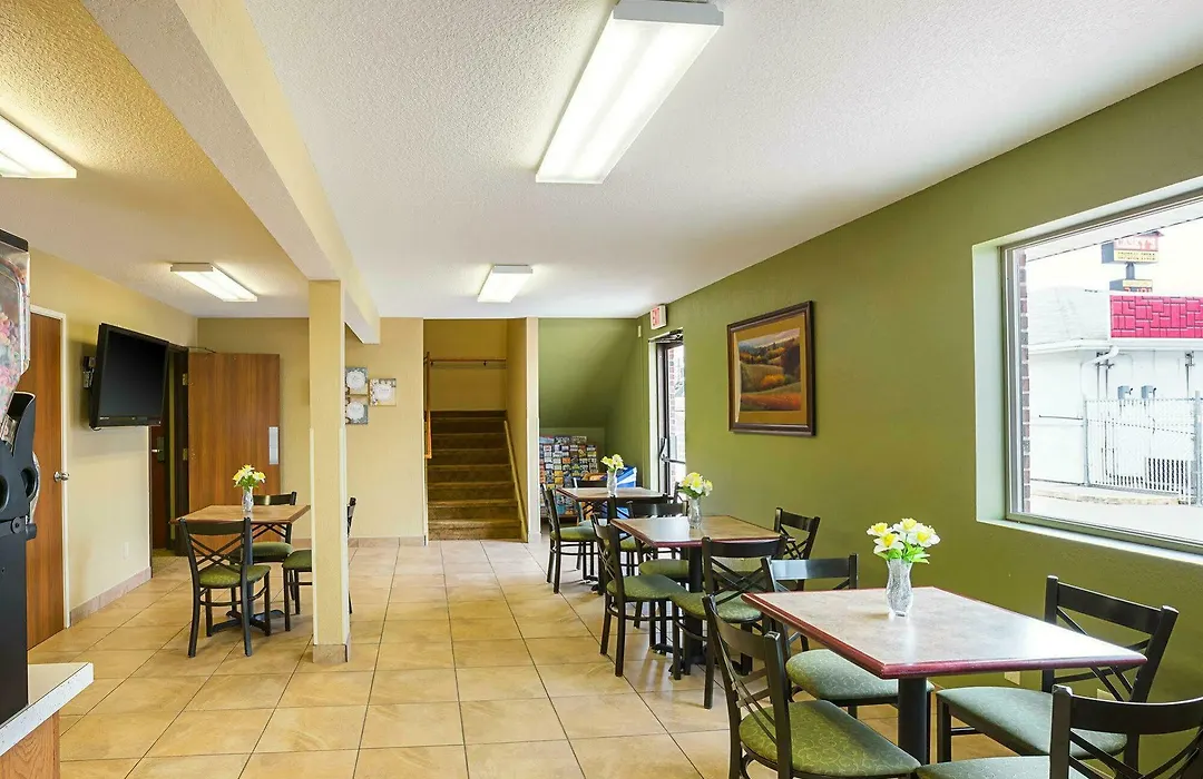 Rodeway Inn & Suites Kearney-1