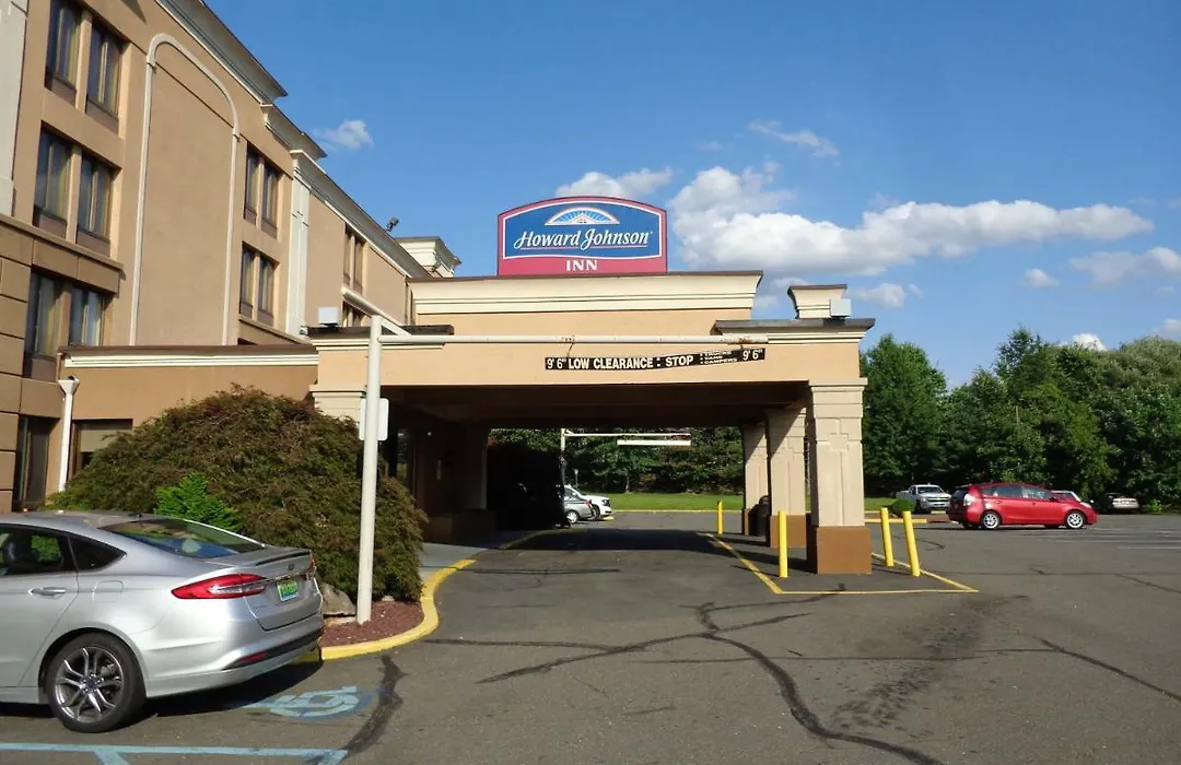Howard Johnson By Wyndham Suffern-1