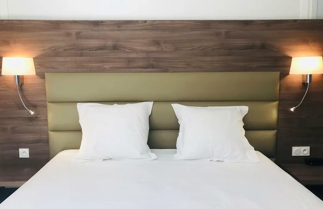 Yes Hotel-1
