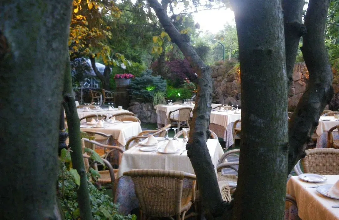 Hotel Rural Los Frutales-1