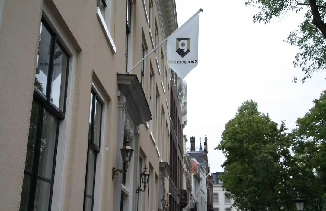 B&B Gregorius-1