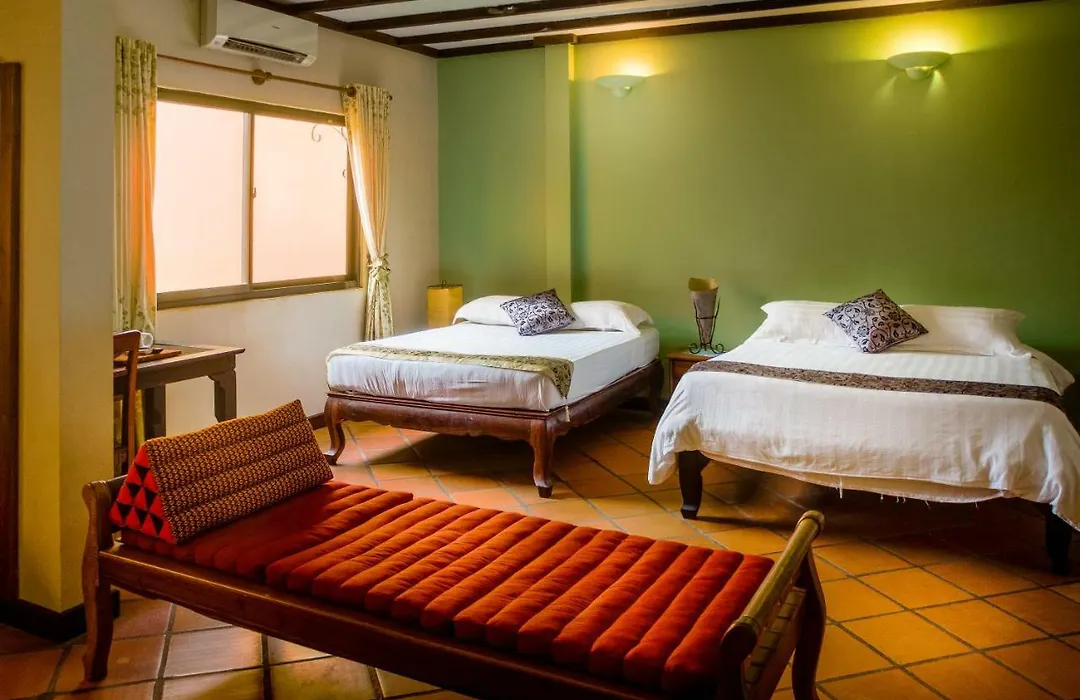 Robam Inn-1