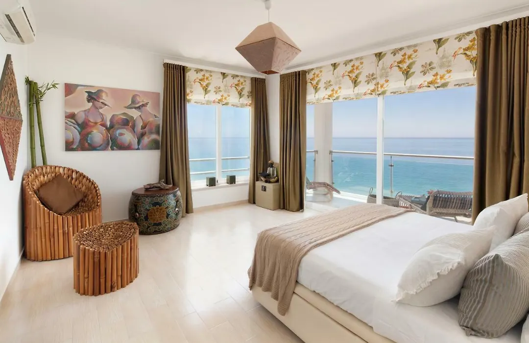 Cali Deluxe Holidays, Sesimbra-1