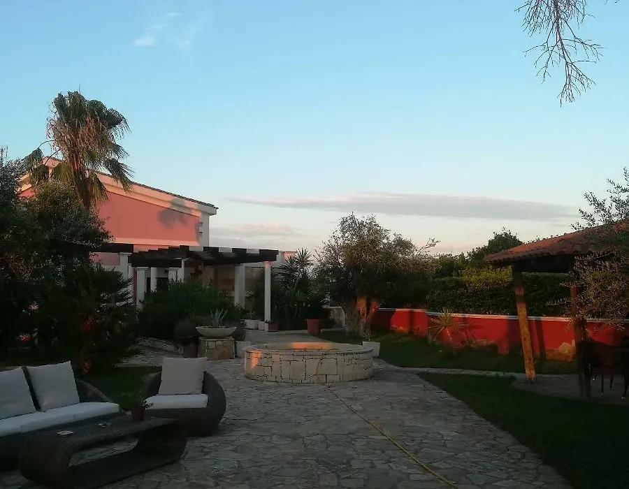 La Maison Rouge B&B-1