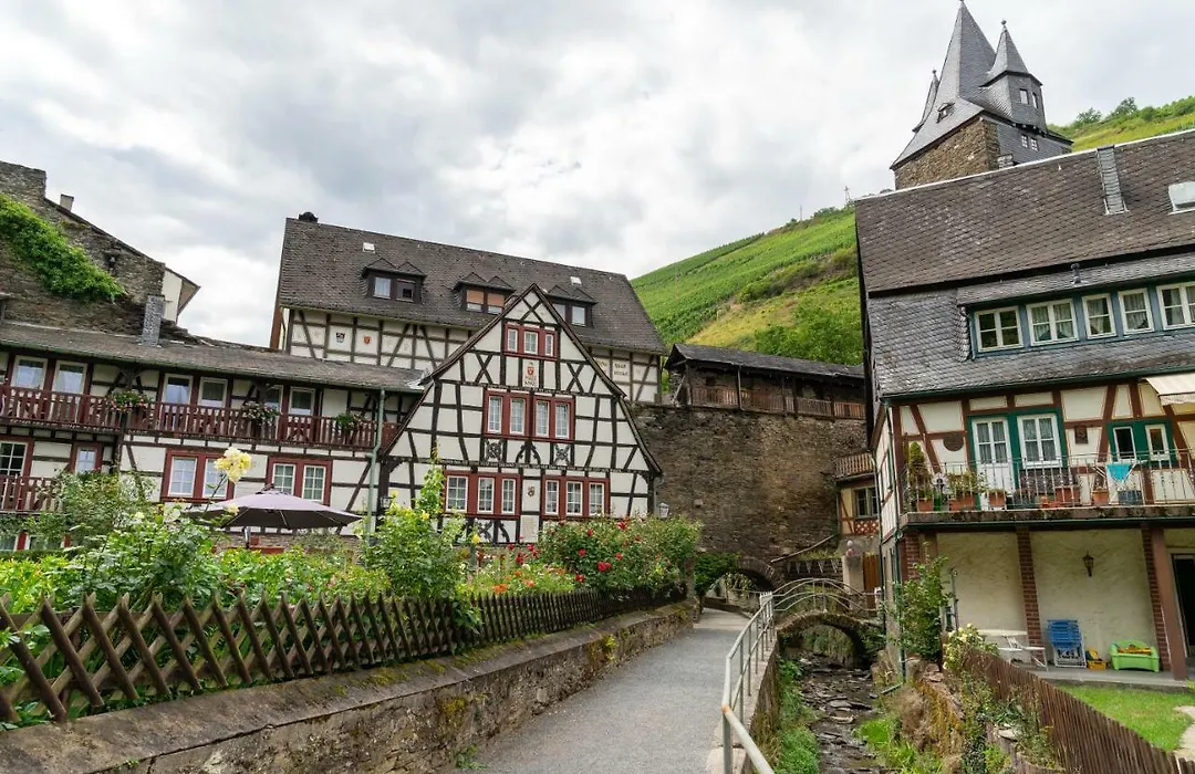 Altkölnischer Hof-1