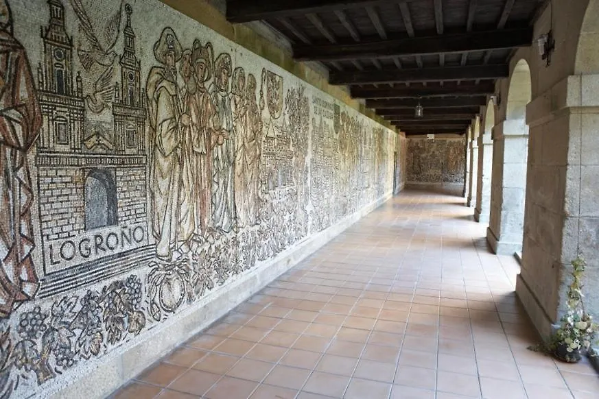 Hospederia Monasterio De Poio-1