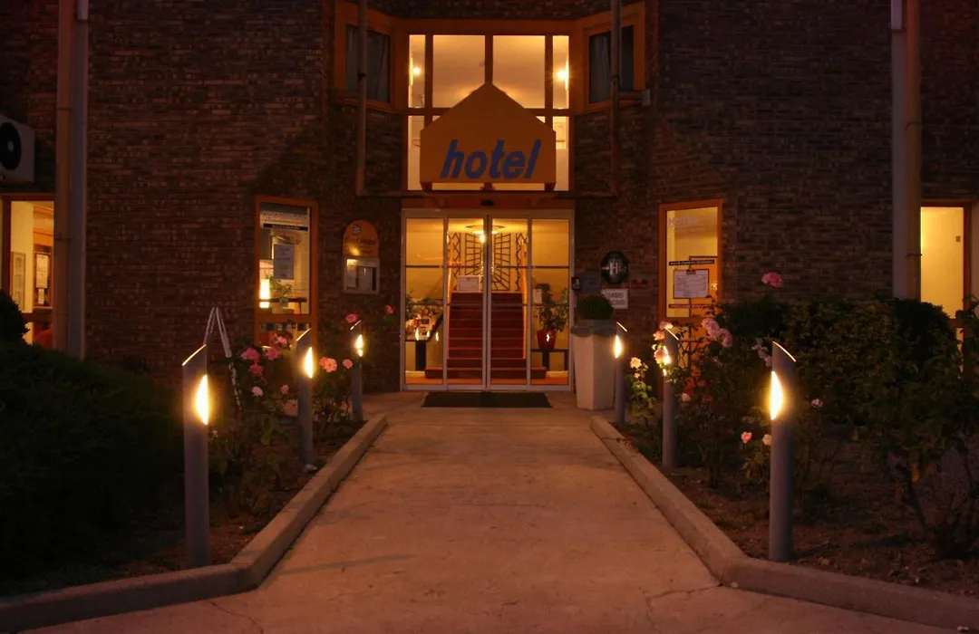 Best Hotel Sancé - Mâcon-1