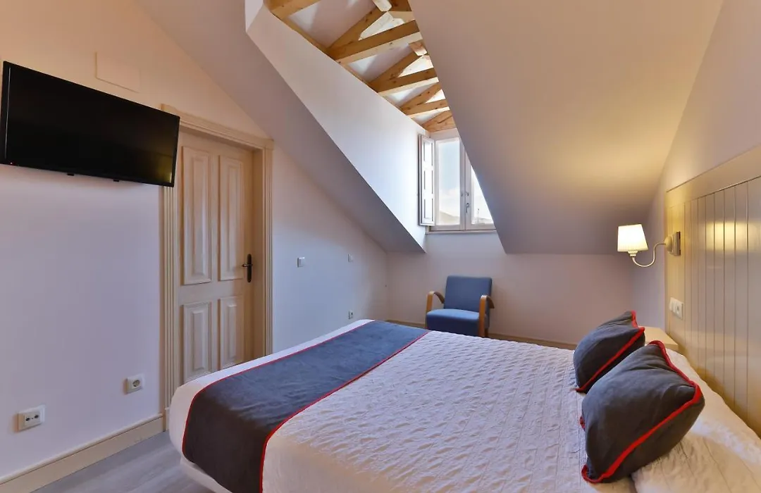 Hostal La Chata By Vivere Stays-1