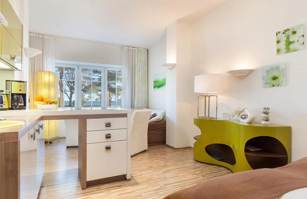 Direkt am Strand mit Meerblick und Sauna - FeWo Strandidyll-1