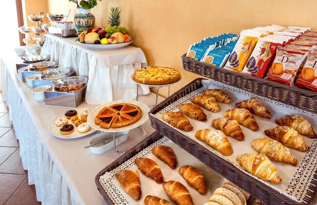 Hotel Capriolo-1