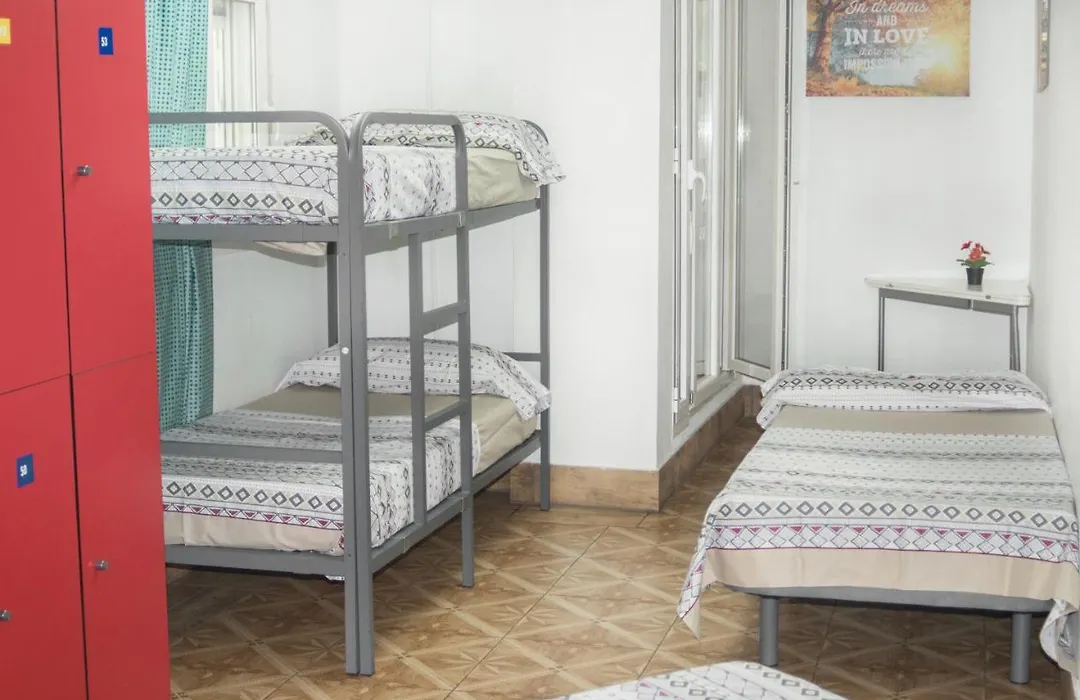 Hostal Ideal Sants-1
