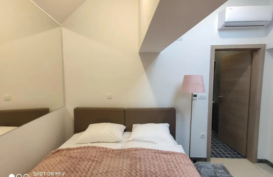 Aparthotel Cross Street 4-1