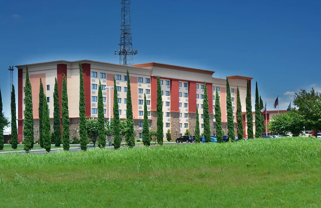 Lux Hotel & Spa-1