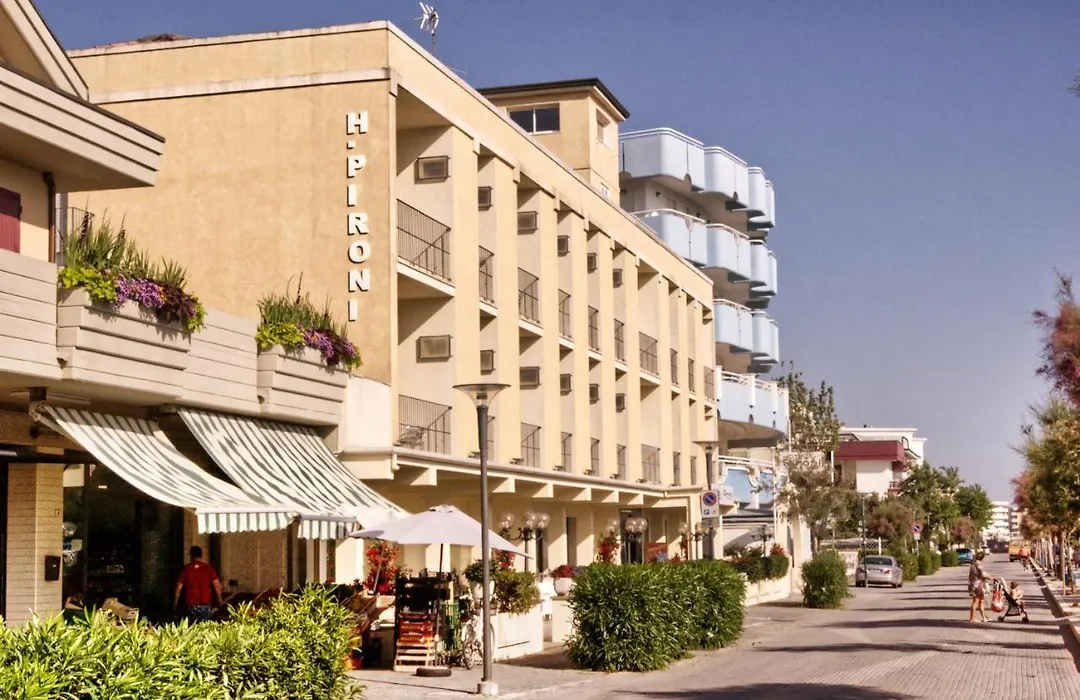 Hotel Pironi-1
