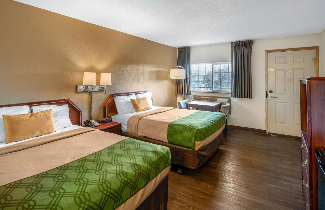 Econo Lodge & Suites Spokane-1