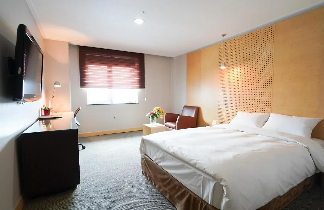 Changwon Hotel-1
