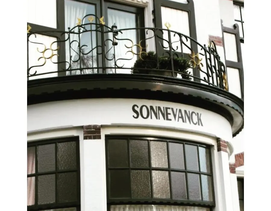 Villa Sonnevanck-1