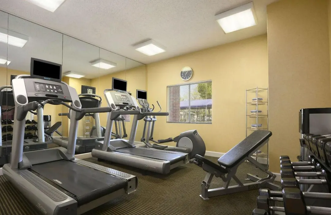 Hawthorn Suites By Wyndham Philadelphia Airport-1