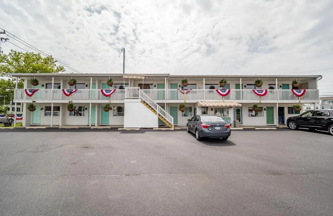 Ocean Glass Inn-1