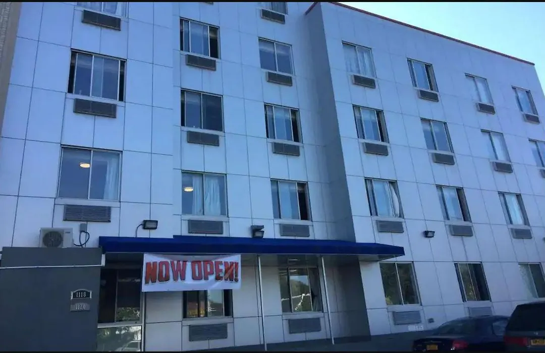 Days Inn By Wyndham Brooklyn Borough Park-1