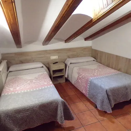 Hostal Serruchi-3