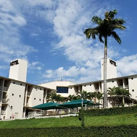 Serranos Park Hotel-3