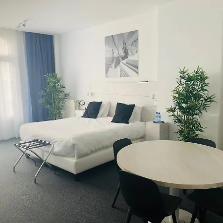 Avenue Beach Hotel-3