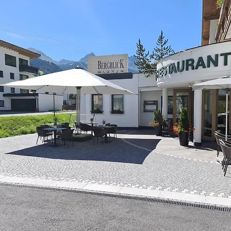 Hotel Bergblick-3
