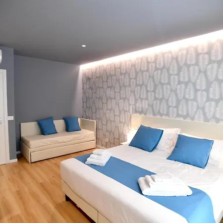 Nina B&B-3
