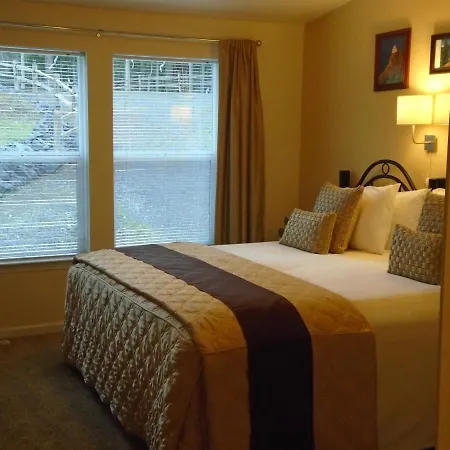 Amber Lights Bed And Breakfast (Adults Only)-2