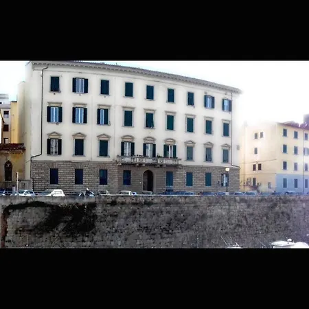 900-3