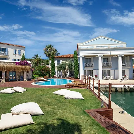 Port Alacati Hotel-2
