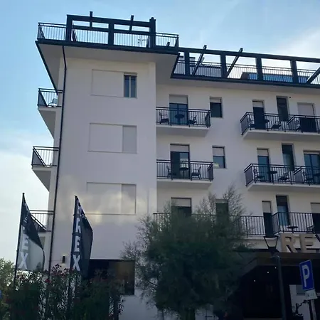 Hotel Rex-2