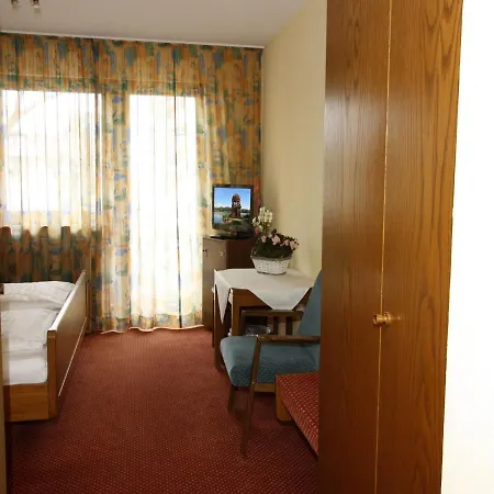 Hotel Baeren Garni-2
