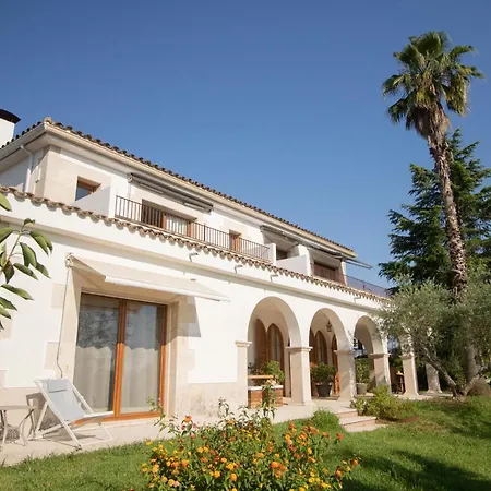 Montjuic Boutique Bed & Breakfast Girona-3