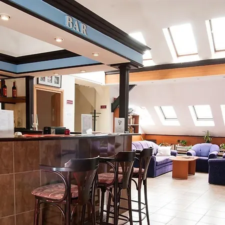 Hotel Fortuna-3