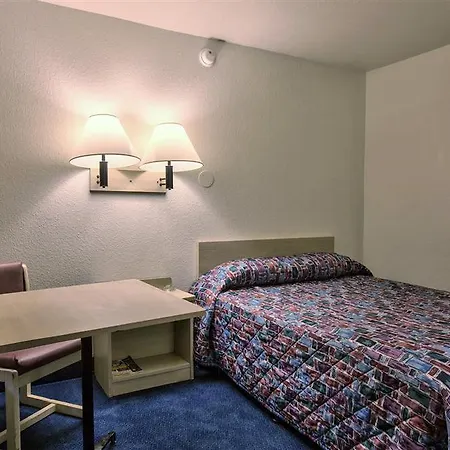 Luxury Inn By Oyo Albany-2