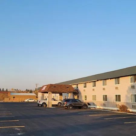 Grizzly Inn-3