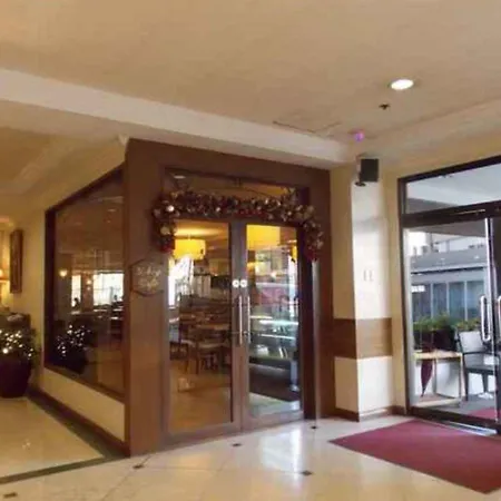 Diplomat Hotel-3