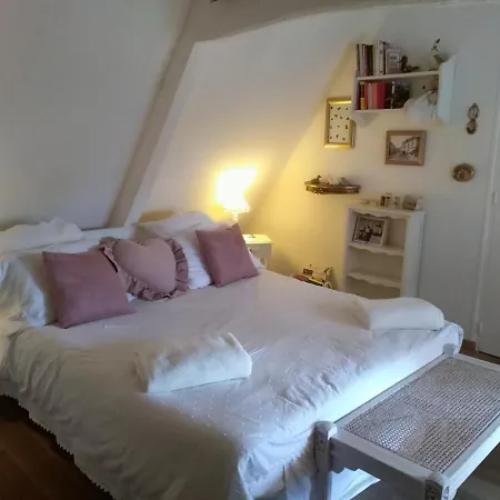 chambre d'hotes sophie cité des peintres honfleur-3