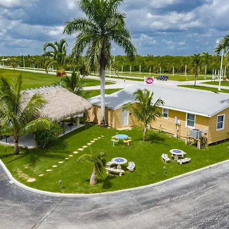Everglades City Motel - Everglades Adventures Inn-2