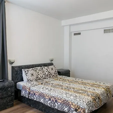 Tropics Hotel-2
