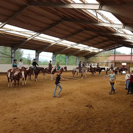 Chrom Ranch Reiterhof-3