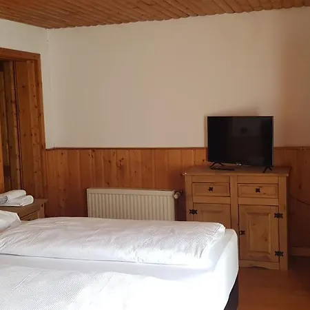 Hotel Altes Faehrhaus Duisburg-2