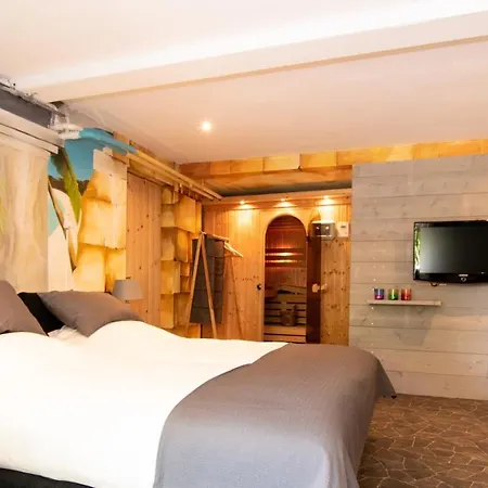 B&B Bed & Sauna-3
