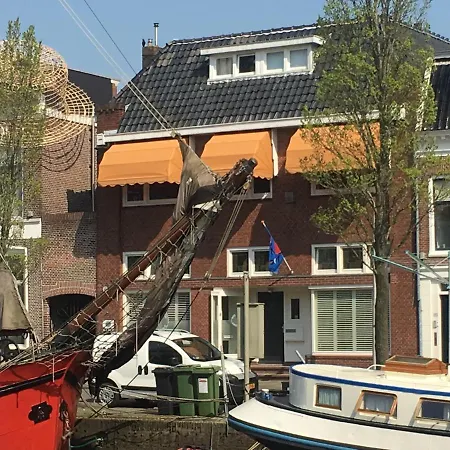 B&B Aan De Gracht-2