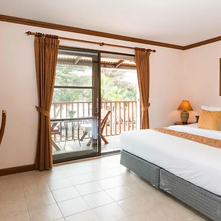 Jomtien Boathouse-2