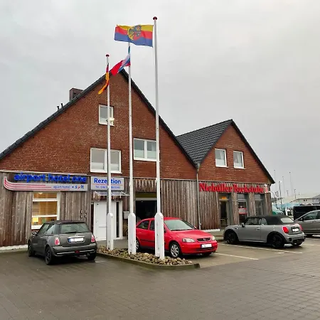 Airport Hotel One Aparthotel Sylt-3